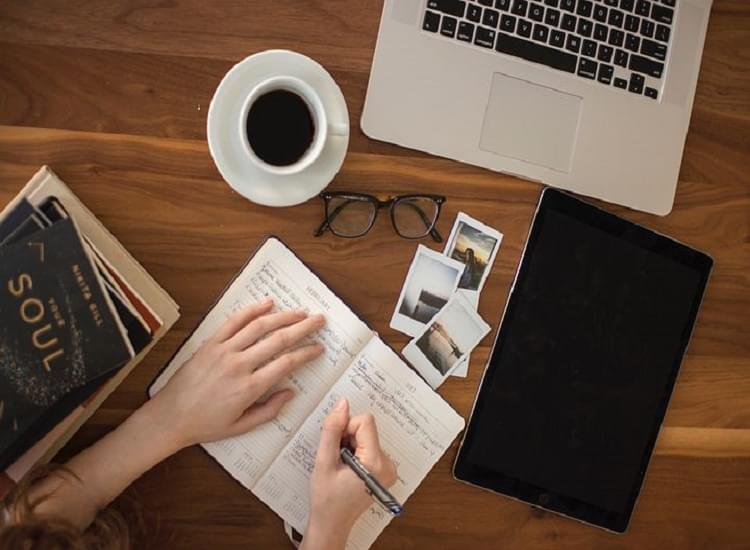 Content Writing Play Important Role in Online Marketing and What Makes Private Hosting So Expensive