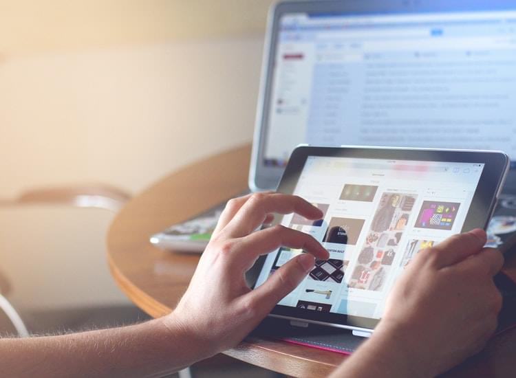 Traditional Vs Digital Marketing – What Are the Advantages